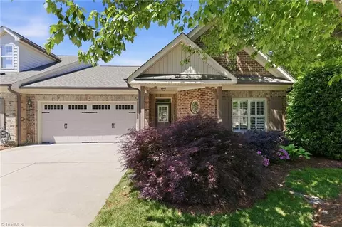 23 Liberty Square Cir, Greensboro, NC 27455