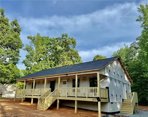1010 High Rock Shores Dr, Lexington, NC 27292