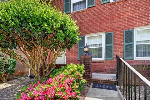 2962 Saint Marks Rd #E, Winston Salem, NC 27103