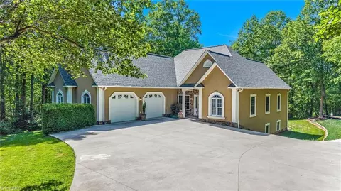 5222 Nc Highway 16 N, Millers Creek, NC 28651