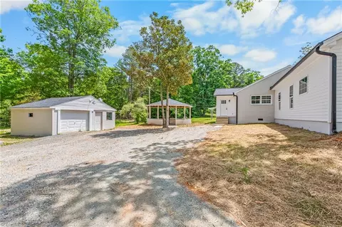 Exterior - 9272 Us Highway 64, Trinity, NC 27370 photo 3 of 9