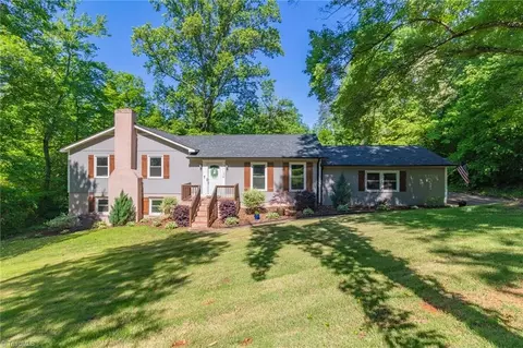 1136 Boulder Rd, Yadkinville, NC 27055