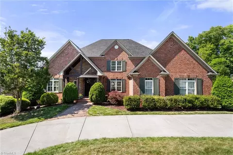 2133 Cherrywood Dr, Clemmons, NC 27012