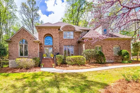 6731 Kenbeck Ct, Summerfield, NC 27358