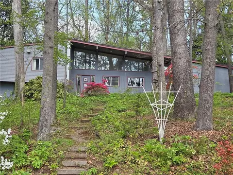 2051 Royall Dr, Winston Salem, NC 27106