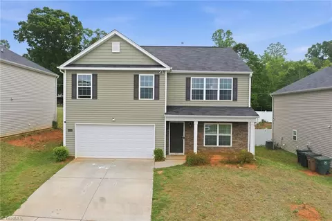 4014 Bobtail Ct, Greensboro, NC 27405