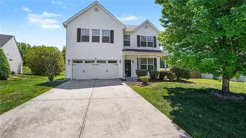 518 Macgregor Dr, Burlington, NC 27217
