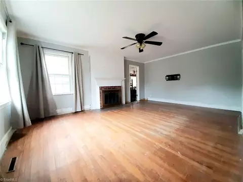 319 Acme St, Reidsville, NC 27320