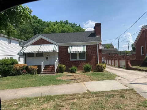 2111 Benbow Rd S, Greensboro, NC 27406