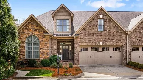 6 Blakeney Pl, Greensboro, NC 27408