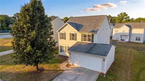 2703 Stafford St, Greensboro, NC 27407