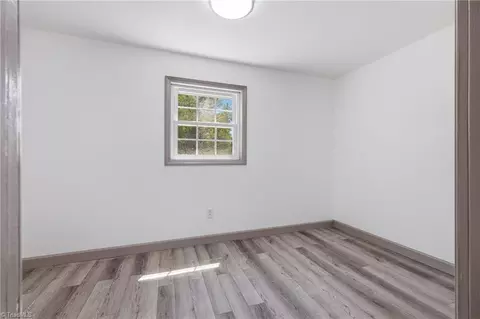 Bedroom - 954 Parsonsville Rd, Purlear, NC 28665 photo 6 of 6