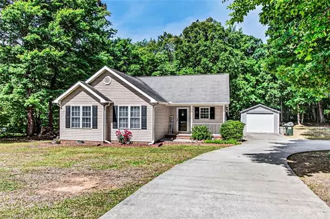 342 Iron Mountain Rd, Asheboro, NC 27205