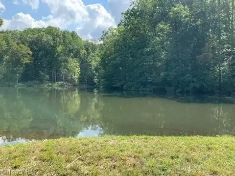 7621 Whisper Hollow Ln, Lewisville, NC 27023