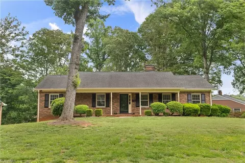 2971 Ormond Dr, Winston Salem, NC 27106