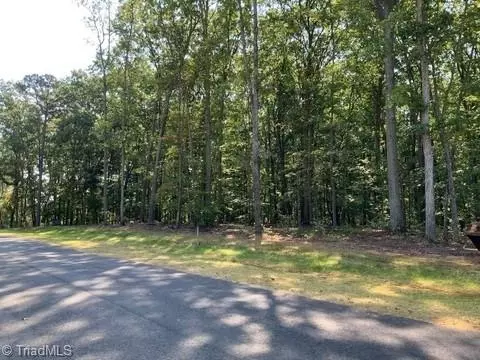 7585 Whisper Hollow Ln, Lewisville, NC 27023