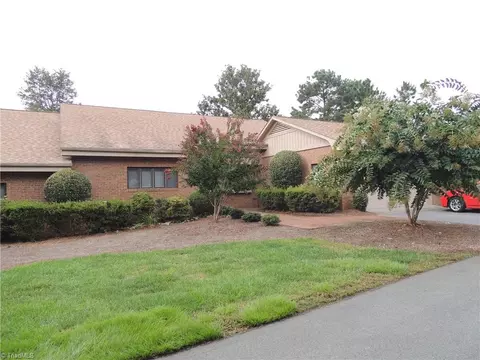 162 Oleander Dr, Bermuda Run, NC 27006