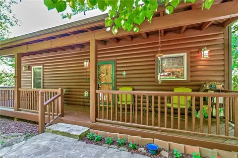 535 Obed Heights Dr, Moravian Falls, NC 28654