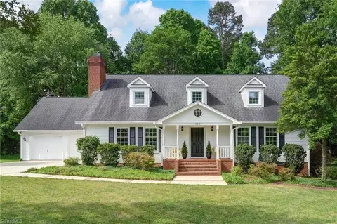200 Stafford Oak Dr, Jamestown, NC 27282