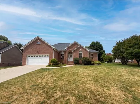 518 Wildwood Ln, Graham, NC 27253