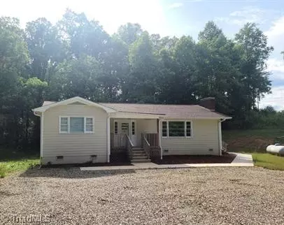 407 Brook St, Wilkesboro, NC 28697