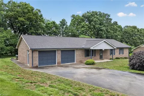 316 Christine Ct, Winston Salem, NC 27127