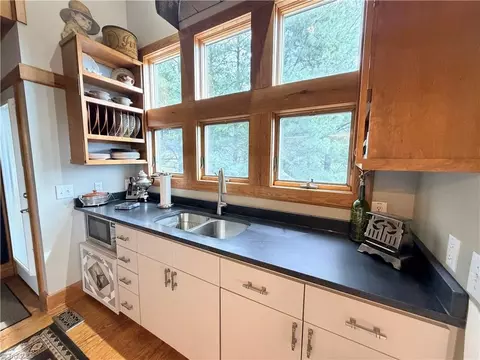 Kitchen - 147 Fairview Dr, Traphill, NC 28685 photo 3 of 5