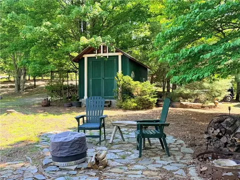 Exterior - 147 Fairview Dr, Traphill, NC 28685 photo 5 of 10