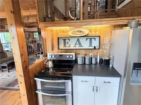 Kitchen - 147 Fairview Dr, Traphill, NC 28685 photo 1 of 5