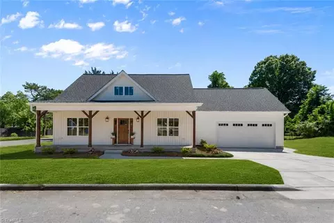 325 Joyce Ln, Kernersville, NC 27284