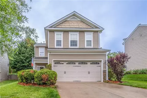 6009 Accord Ct, Pfafftown, NC 27040