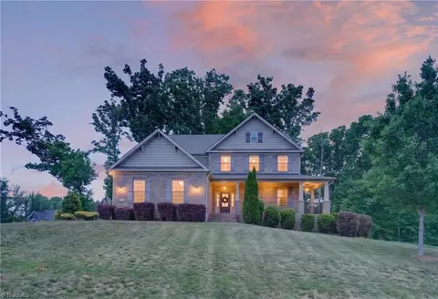 8001 Laffin Ct, Stokesdale, NC 27357