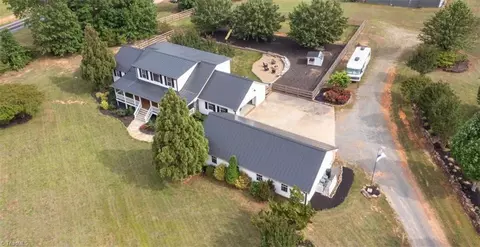 2770 Farmer Rd, Denton, NC 27239