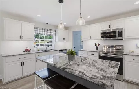 Kitchen - 2770 Farmer Rd, Denton, NC 27239 photo 2 of 3