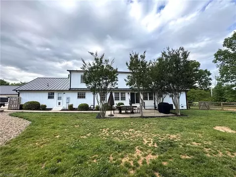 Exterior - 2770 Farmer Rd, Denton, NC 27239 photo 7 of 16