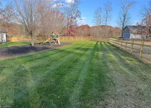 Exterior - 2770 Farmer Rd, Denton, NC 27239 photo 15 of 16