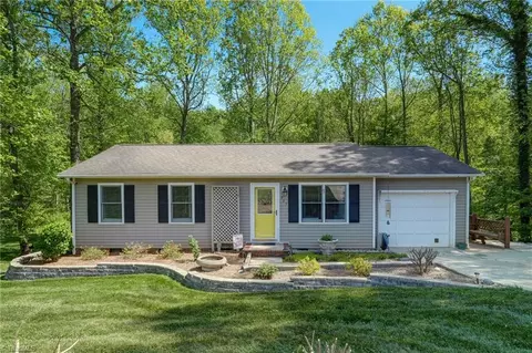915 Quailmeadow Ln, Colfax, NC 27235
