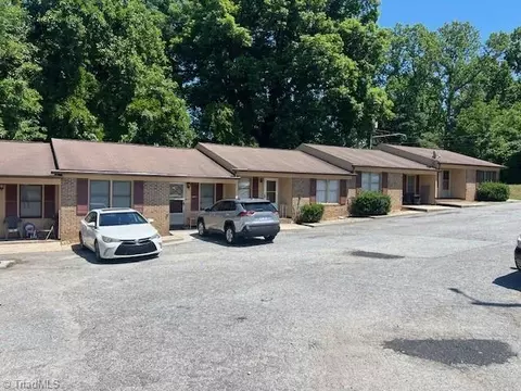 1500 Deep River Rd, High Point, NC 27265 photo 5