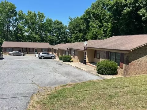 1500 Deep River Rd, High Point, NC 27265