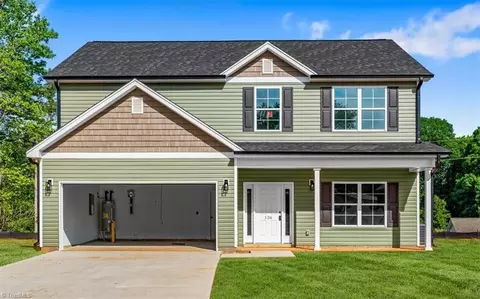 126 Nordwin Ct, Mocksville, NC 27028