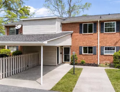 2218 Shadow Valley Rd #B, High Point, NC 27265