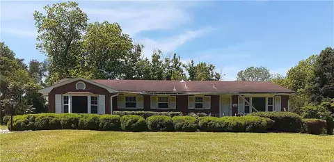1546 Harvest Dr, Winston Salem, NC 27101