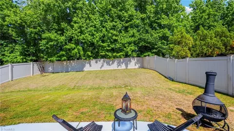 Exterior - 4035 Saint Johns St, High Point, NC 27265 photo 5 of 6