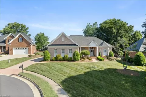 1209 Colston Ct, Kernersville, NC 27284