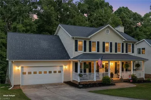 626 Creekridge Dr, Eden, NC 27288