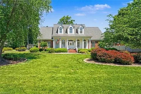 Exterior - 225 Devonway St, Eden, NC 27288 photo 3 of 11