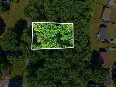 000 Sunset Dr, Eden, NC 27288