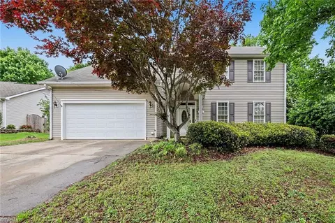 945 Biloxi Ave, Kernersville, NC 27284