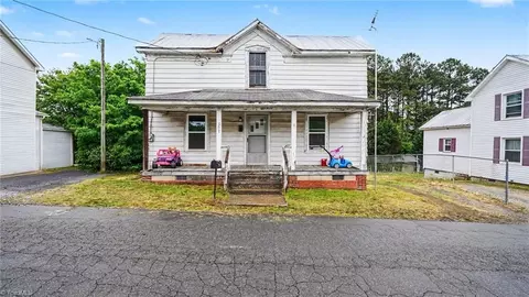308 Bristol St, Lexington, NC 27292