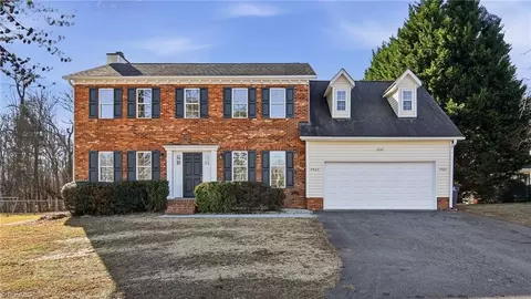 5965 Bethania Tobaccoville Rd, Pfafftown, NC 27040